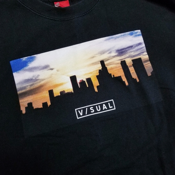 Visual Apparel Men's Black Crewneck Sweater - Picture 3 of 4